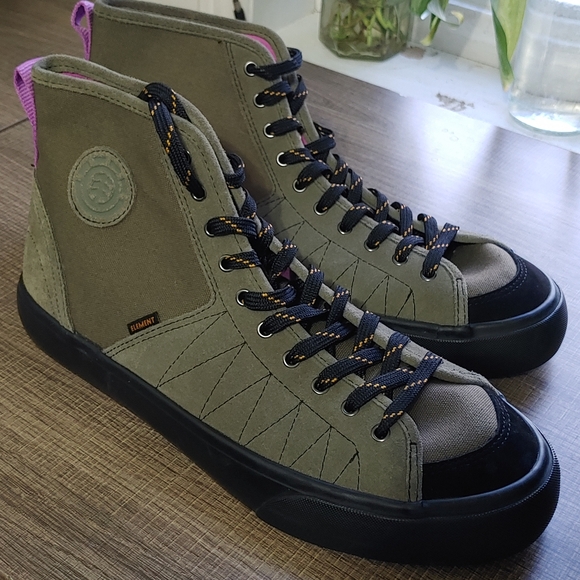 Green high top sneakers - Picture 4 of 4